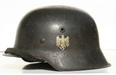 007 WWII-German-M42-ET64-Army-Helmet c.jpg